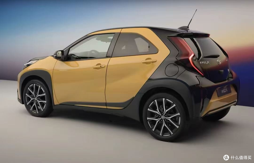 新款丰田Aygo X GR SPORT亮相