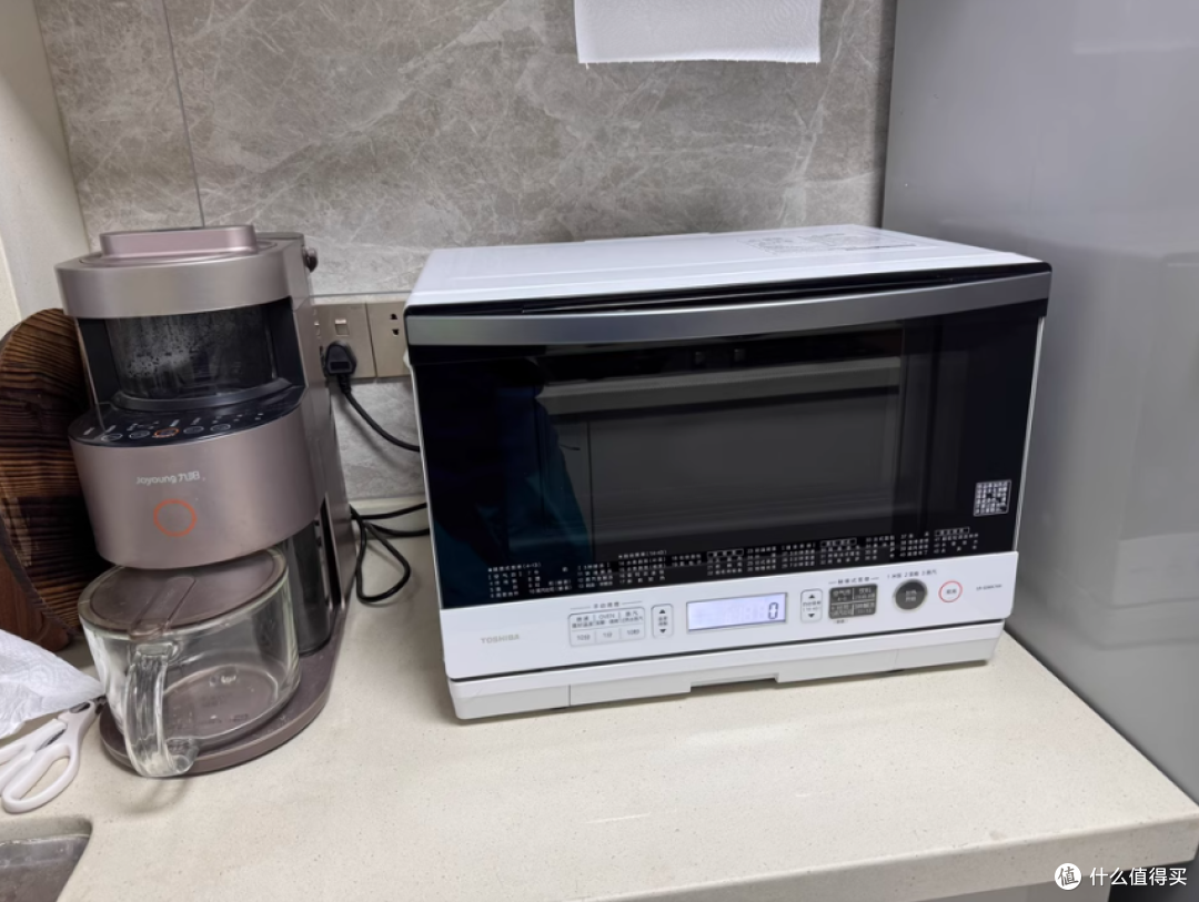 东芝微波炉旗舰店:探索未来厨房的白色精灵——微蒸烤炸一体机