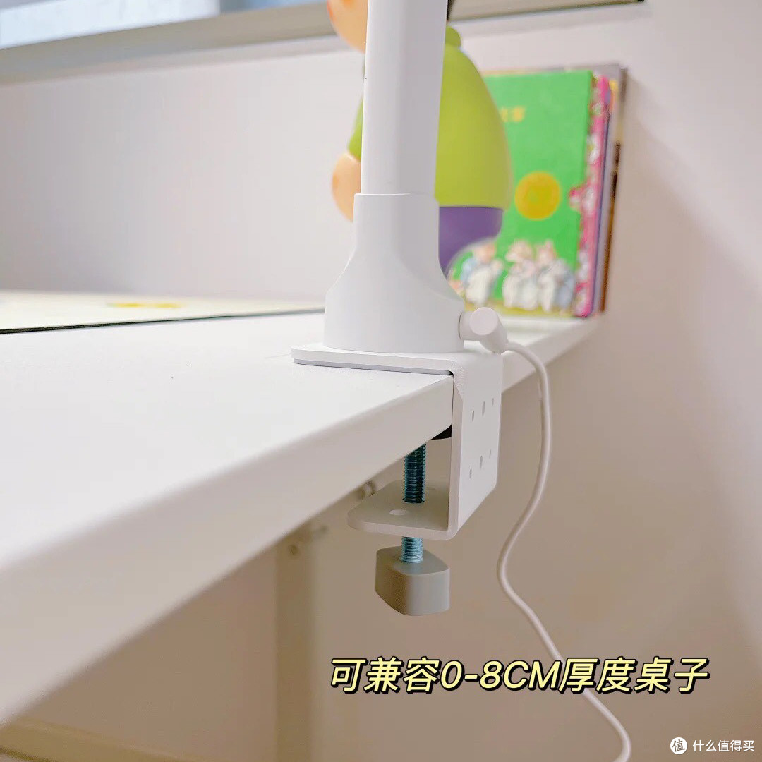 美的无界M3台灯护眼效果显著!