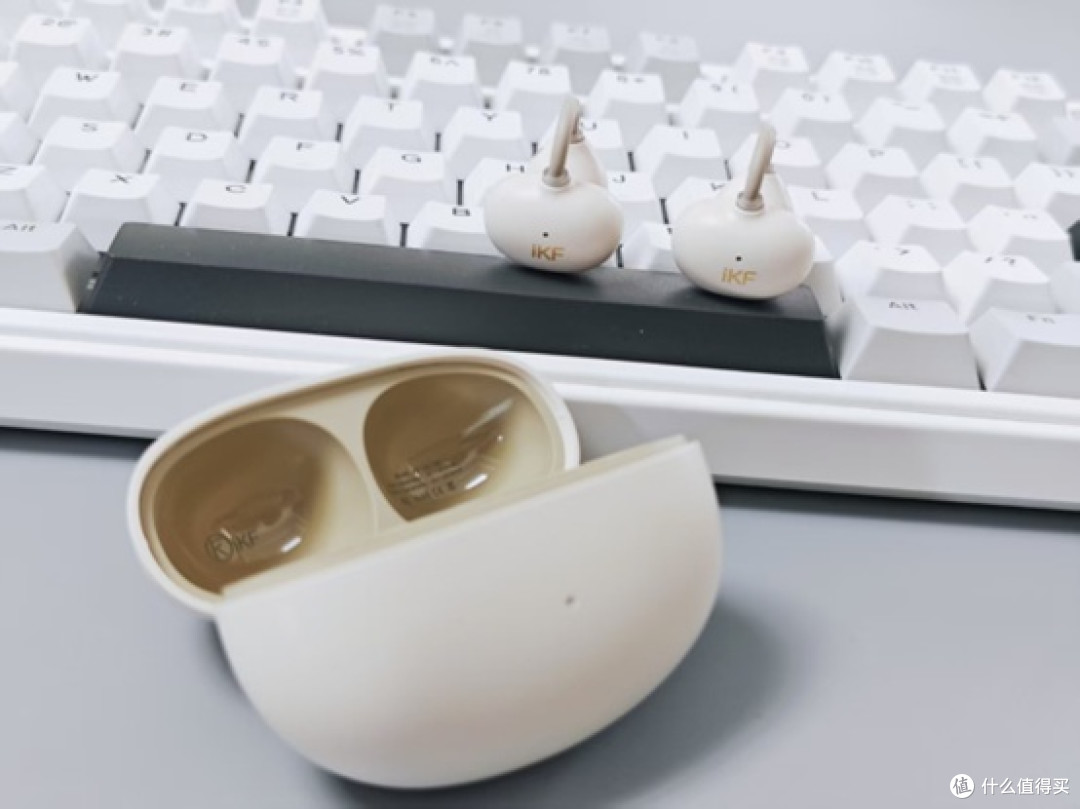 夹耳式耳机真能兼顾舒适与音质?iKF Air Clip使用体验告诉你
