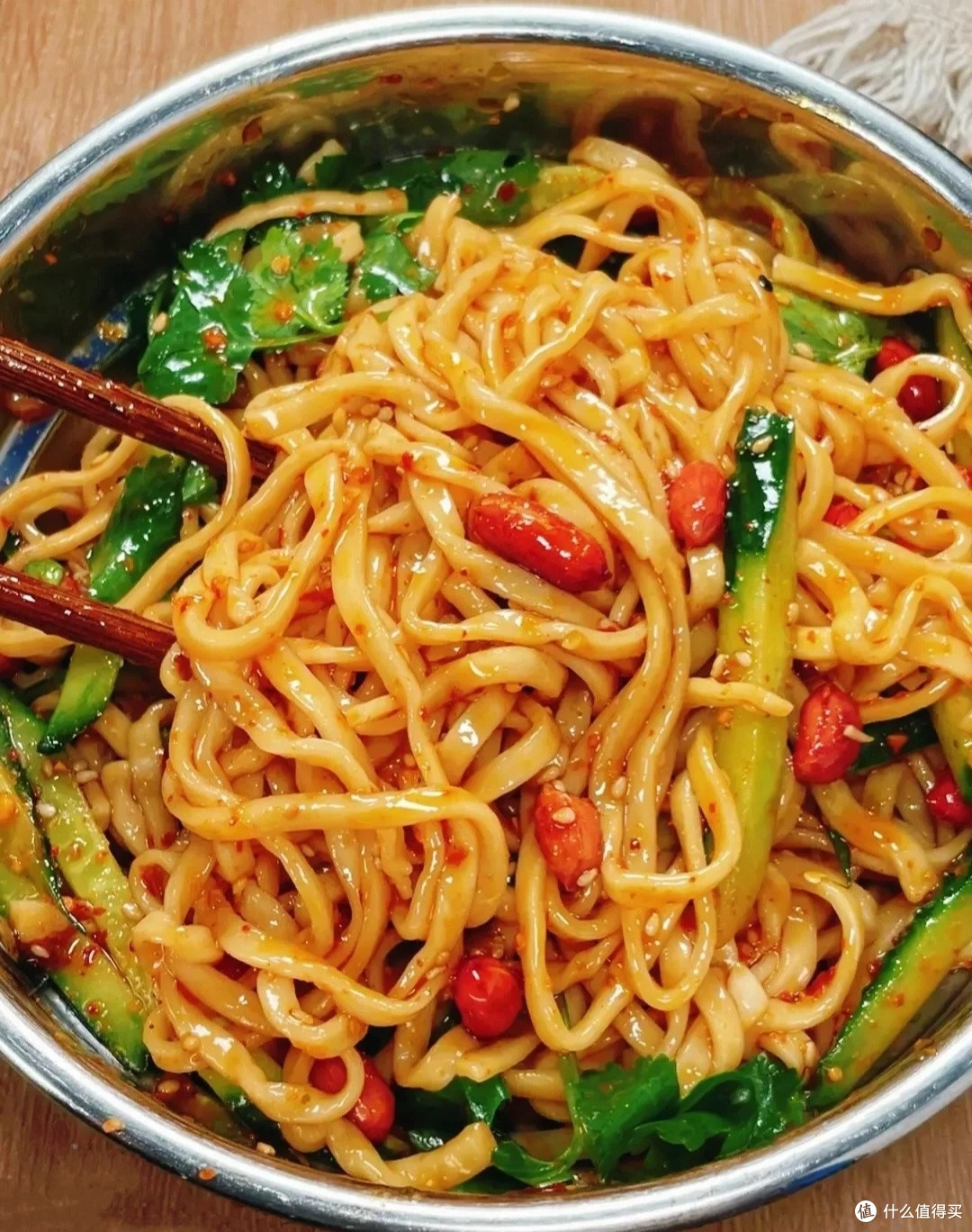 夏日消暑佳品,简易凉面等你来尝