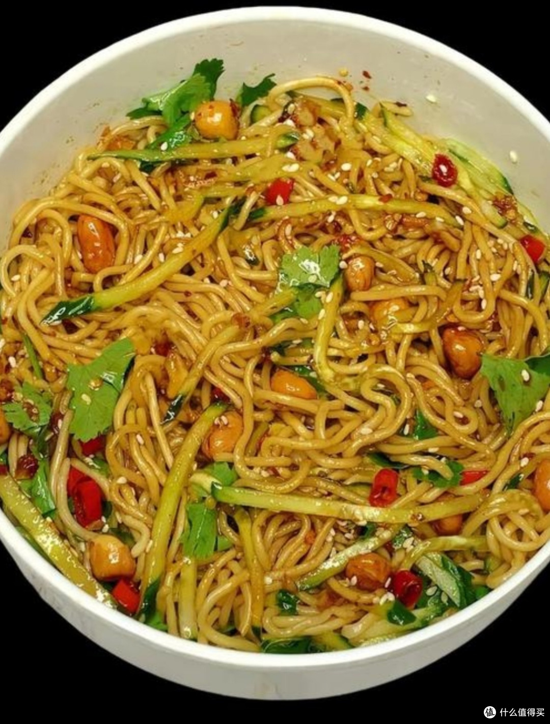 夏日消暑佳品,简易凉面等你来尝