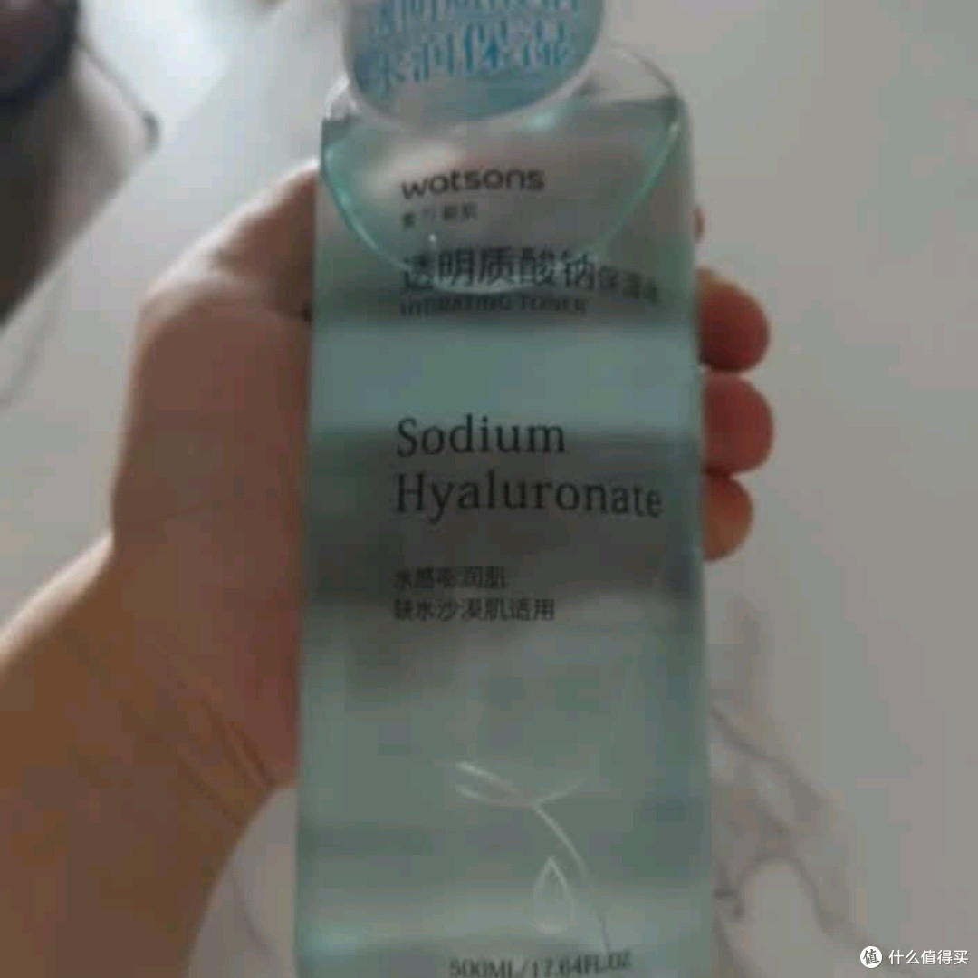屈臣氏烟酰胺保湿水500毫升:肌肤的水润守护者