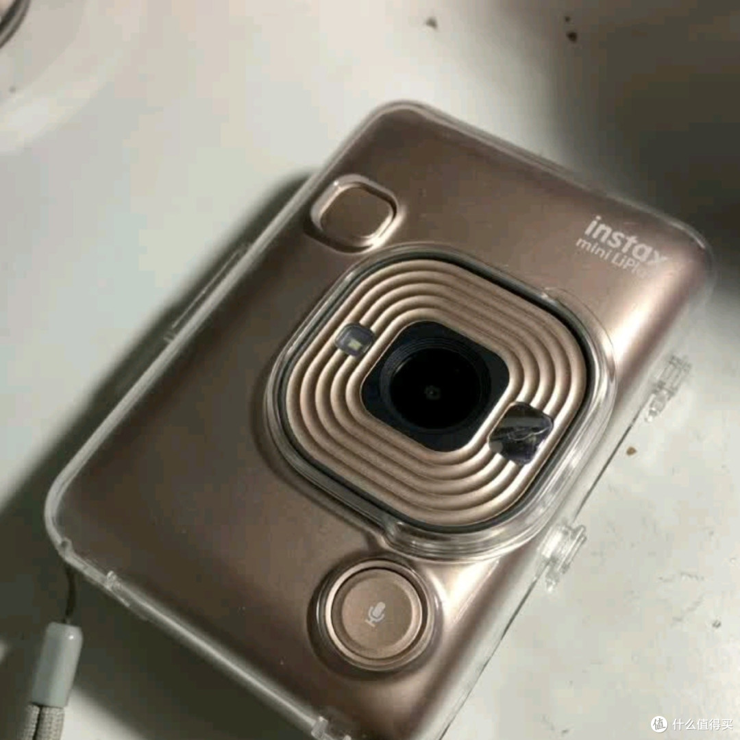 INSTAX富士instax Liplay：恋人白的浪漫，数模一次成像的魔法