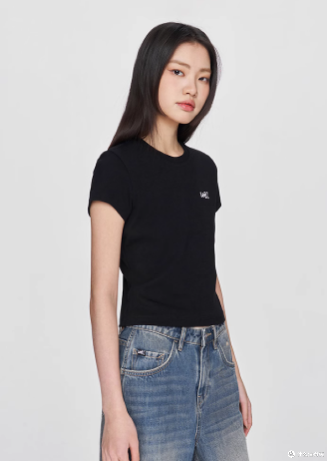 Lee25春夏新品修身版型圆领刺绣小Logo女短袖T恤潮