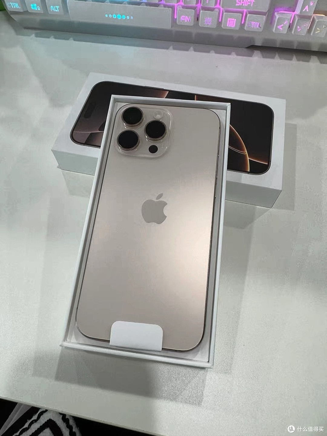 iOS 26上手体验:界面革新,惊喜满满!