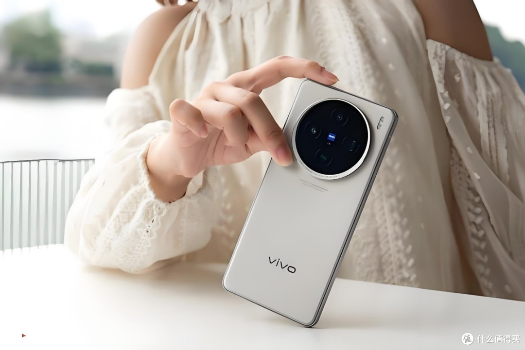 vivo发力618,16GB+512GB跌至3305元,天玑9400+蔡司100倍变焦