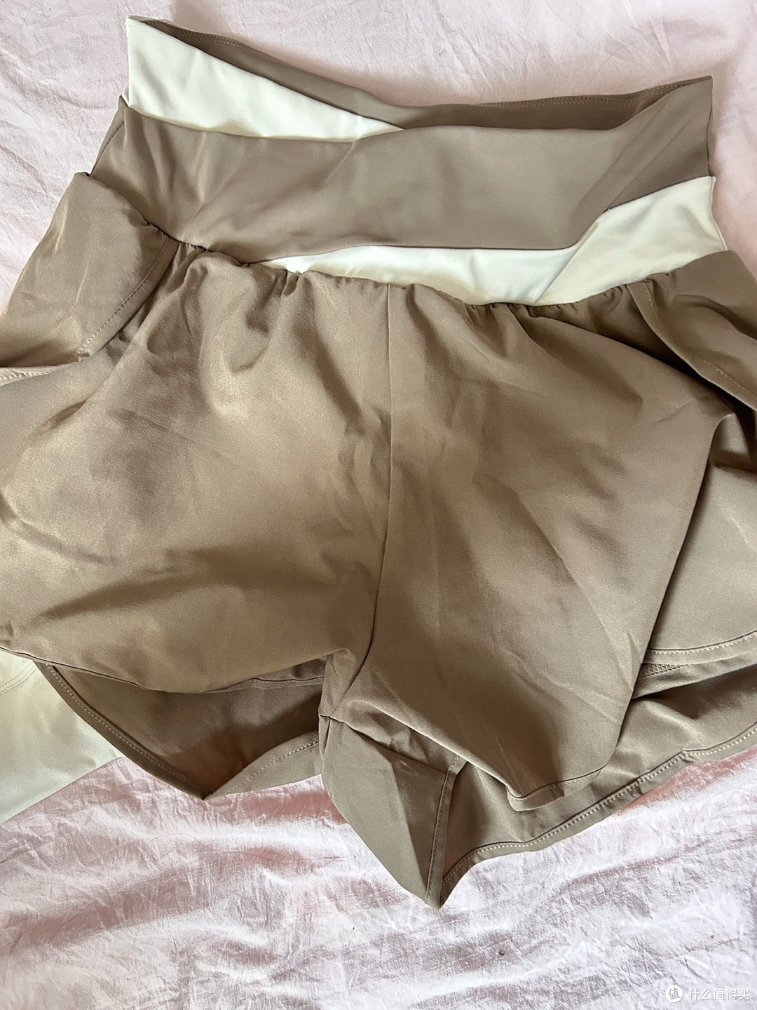 高弹透气瑜伽服，运动无忧