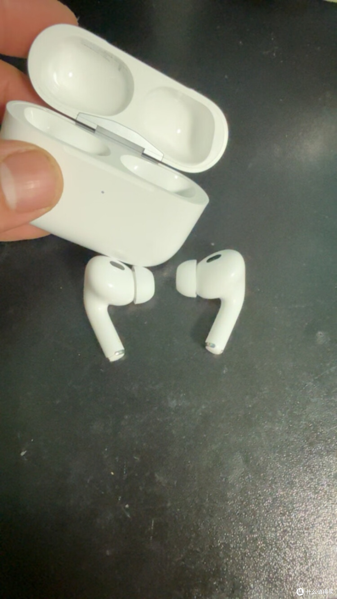 AirPods Pro：沉浸式声音体验