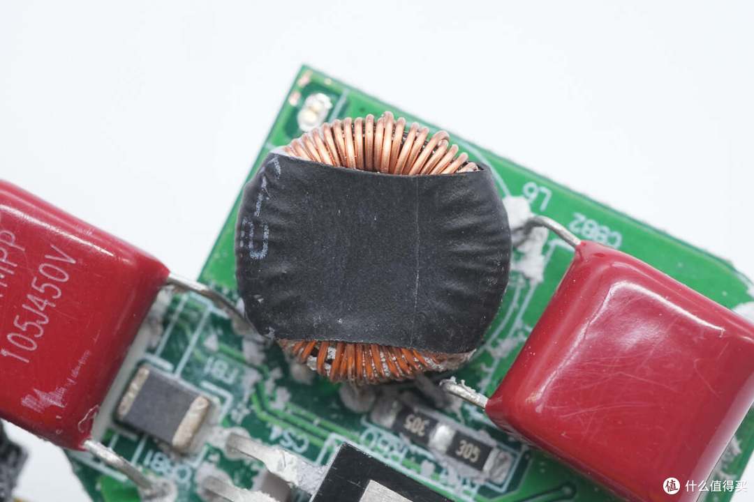 279的售价值不值得买？安克130W六口桌面充Mini拆解