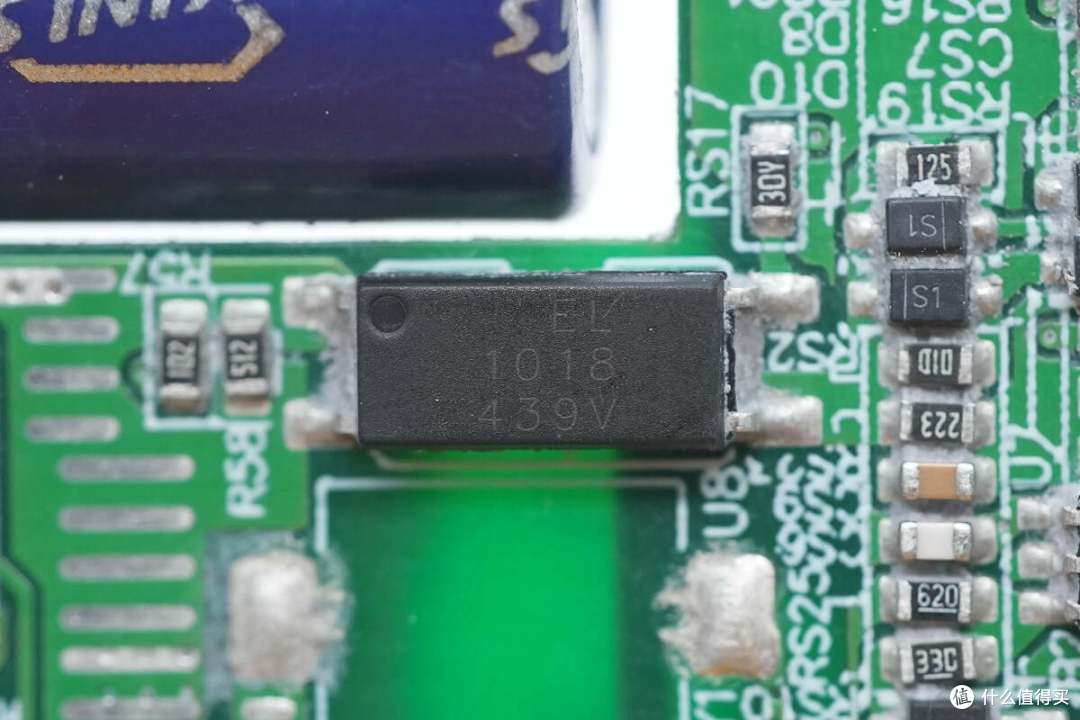 279的售价值不值得买？安克130W六口桌面充Mini拆解