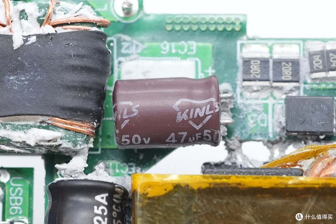 279的售价值不值得买？安克130W六口桌面充Mini拆解