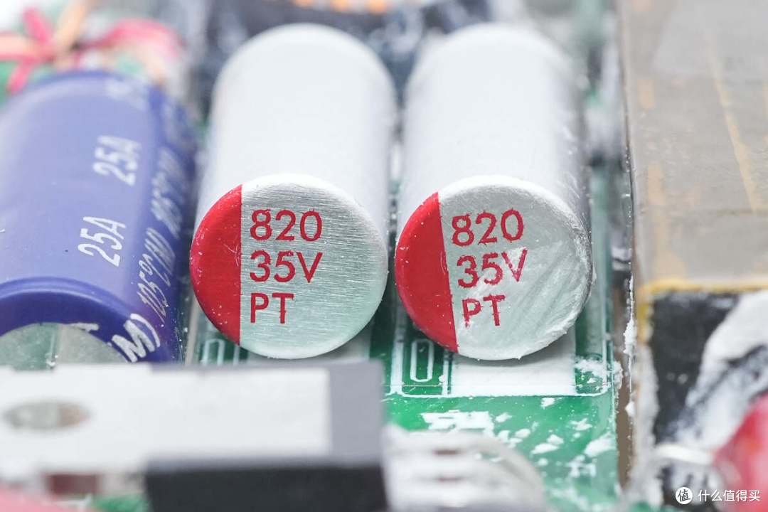 279的售价值不值得买？安克130W六口桌面充Mini拆解