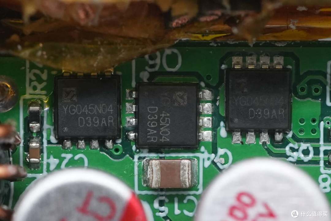 279的售价值不值得买？安克130W六口桌面充Mini拆解
