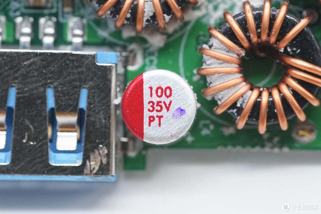 279的售价值不值得买？安克130W六口桌面充Mini拆解