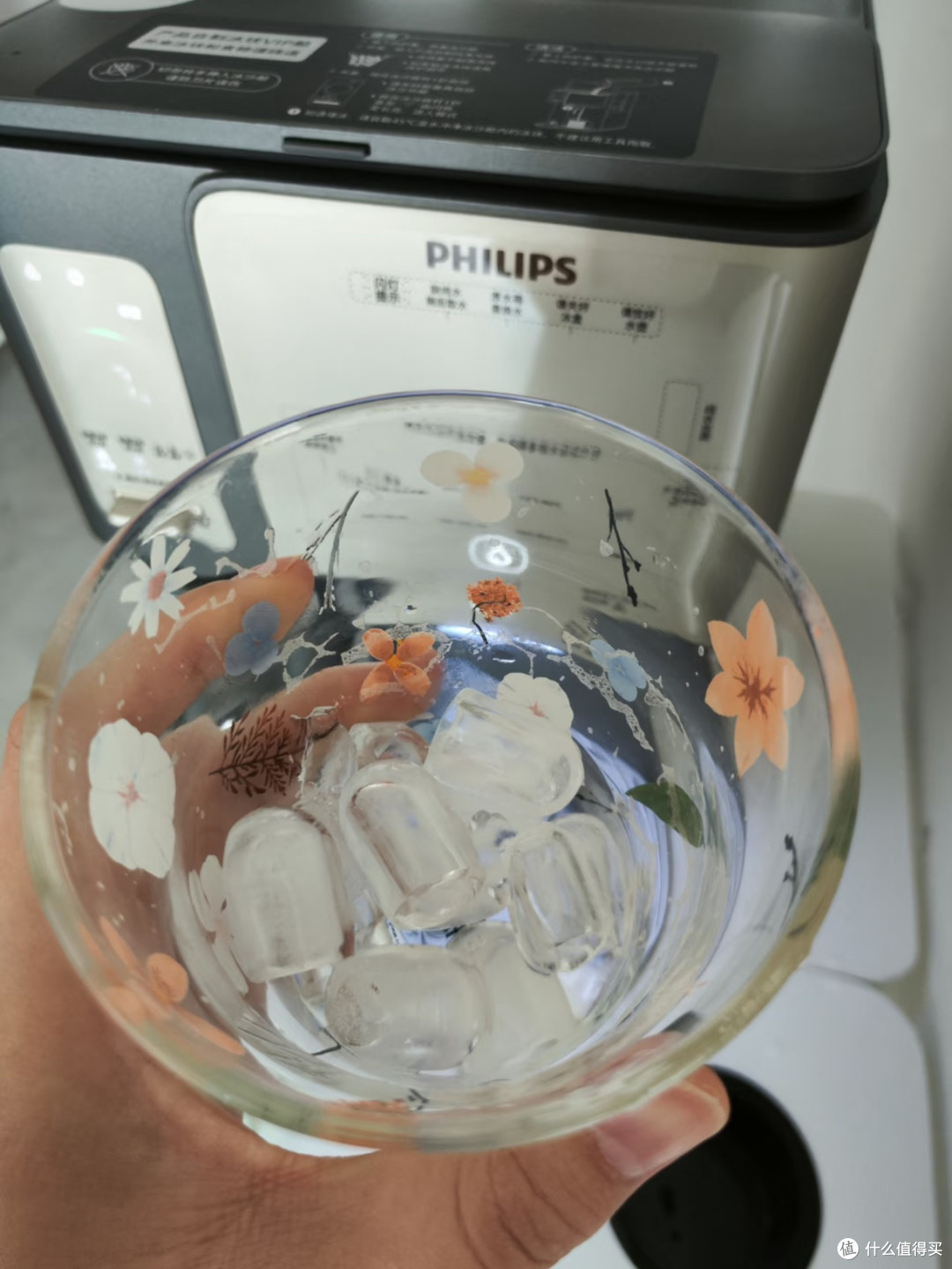 飞利浦冰镜i1pro净水器,夏天喝水太方便了