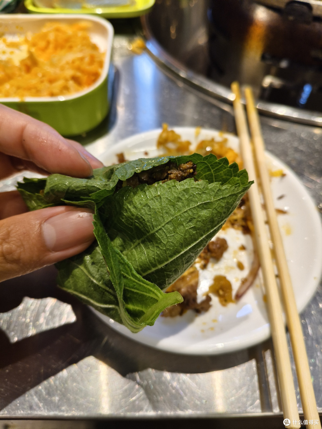三人狂炫2斤肉!丹顶鸽我,齐齐哈尔烤肉封神!
