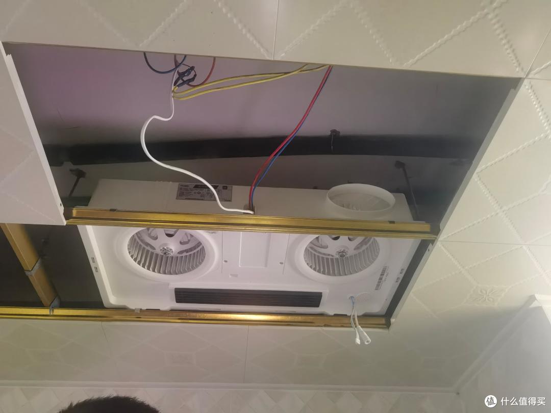 旧浴霸差点要了命,升级海尔智能除菌浴霸HD28RS,一机解烦恼