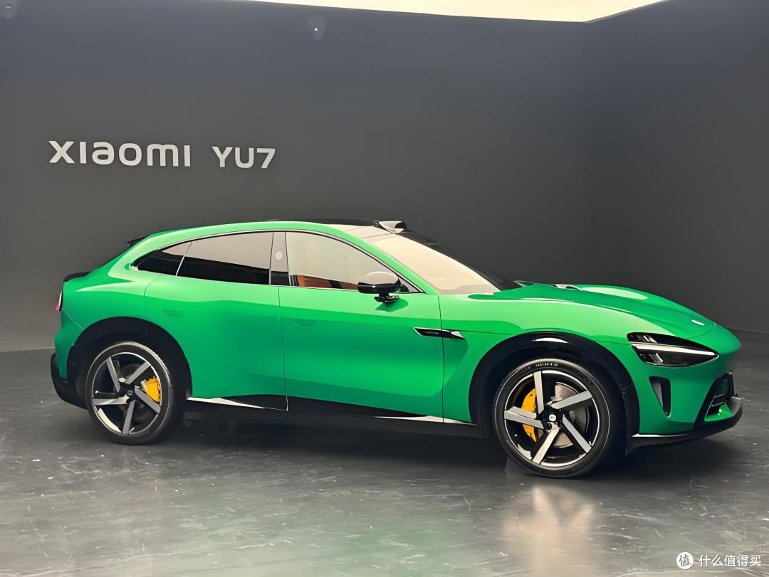 小米“YU7”提前开售,雷军:太魔幻了!
