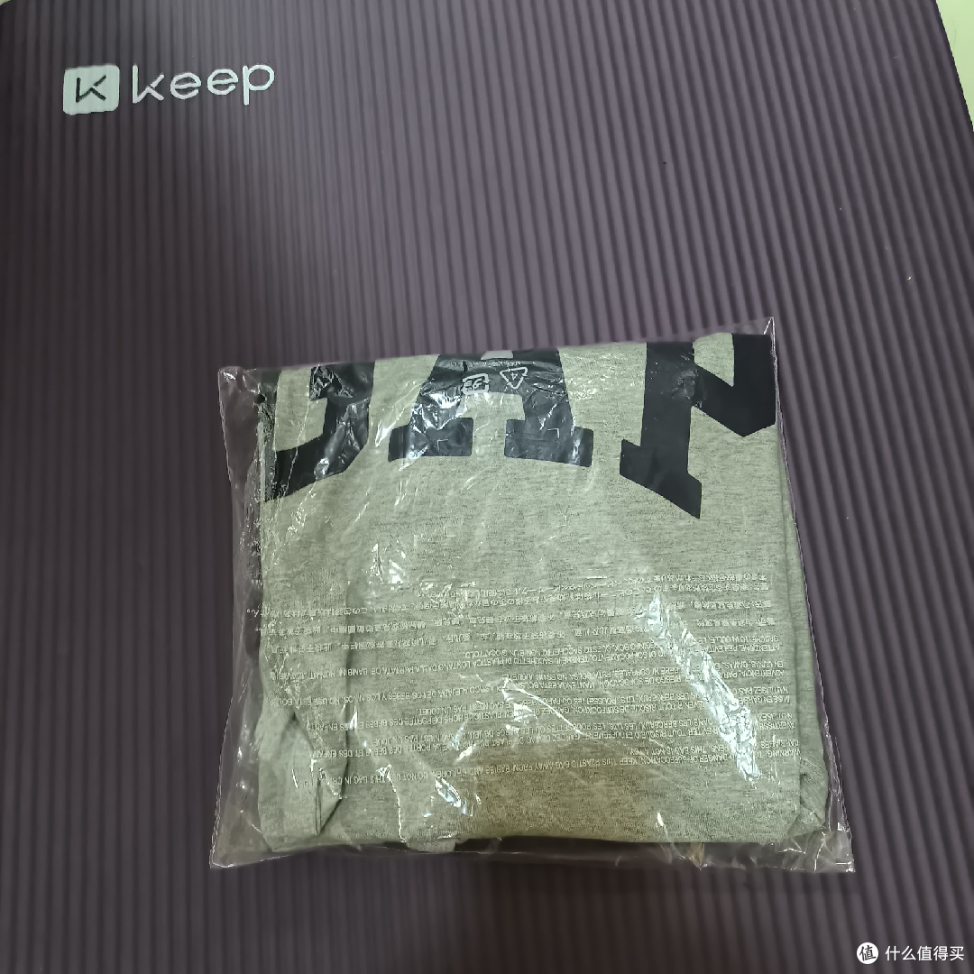 26元Gap美版短袖开箱，完美做工但需选对尺码