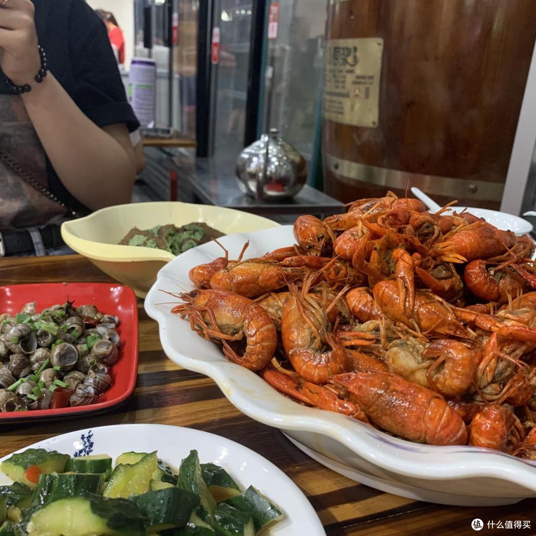 小龙虾的头，是“虾黄”还是“虾屎”，很多人分不清，别再乱吃了