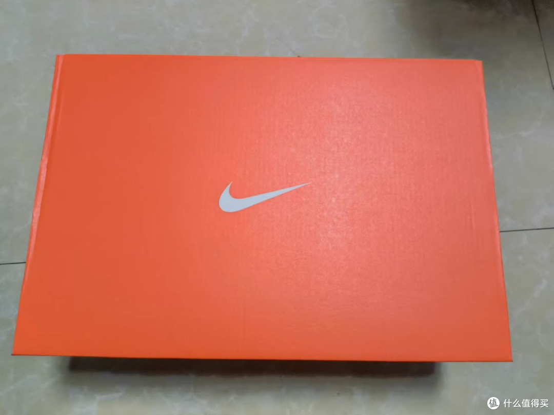 开箱实测！这双 Nike 新鞋凭什么让我抛弃旧跑鞋？