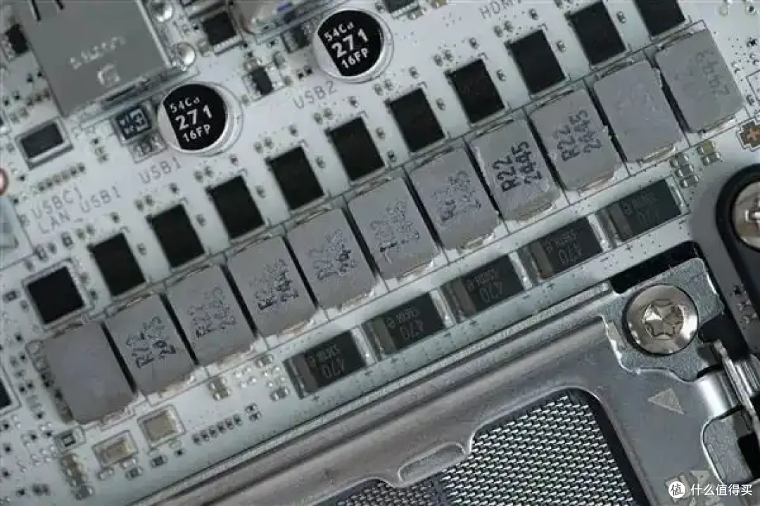 技嘉经典超频主板回归!竟然有超级复古PS/2接口