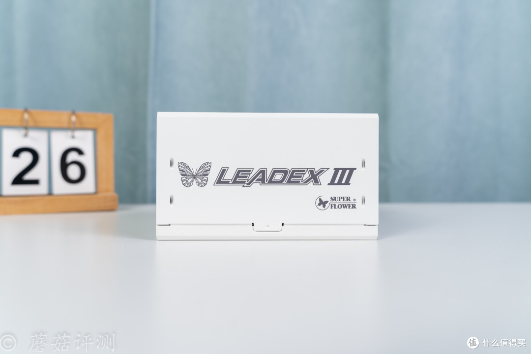 九宫格盲插接口,好看又易用,振华LEADEX PROA1000W金牌电源拆解