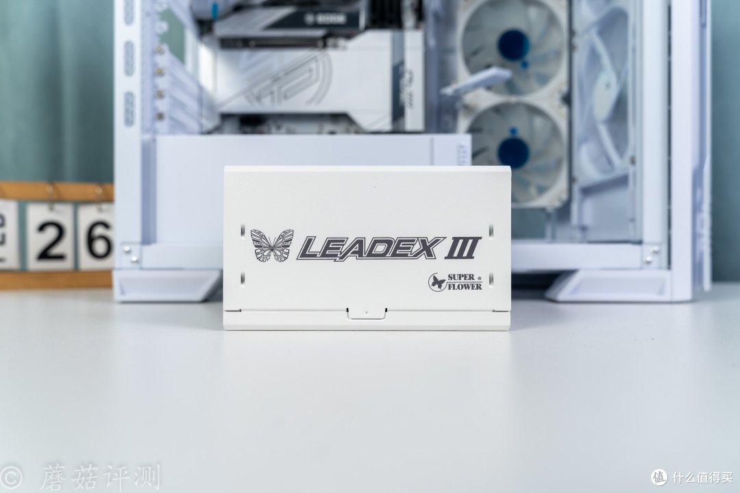 九宫格盲插接口,好看又易用,振华LEADEX PROA1000W金牌电源拆解