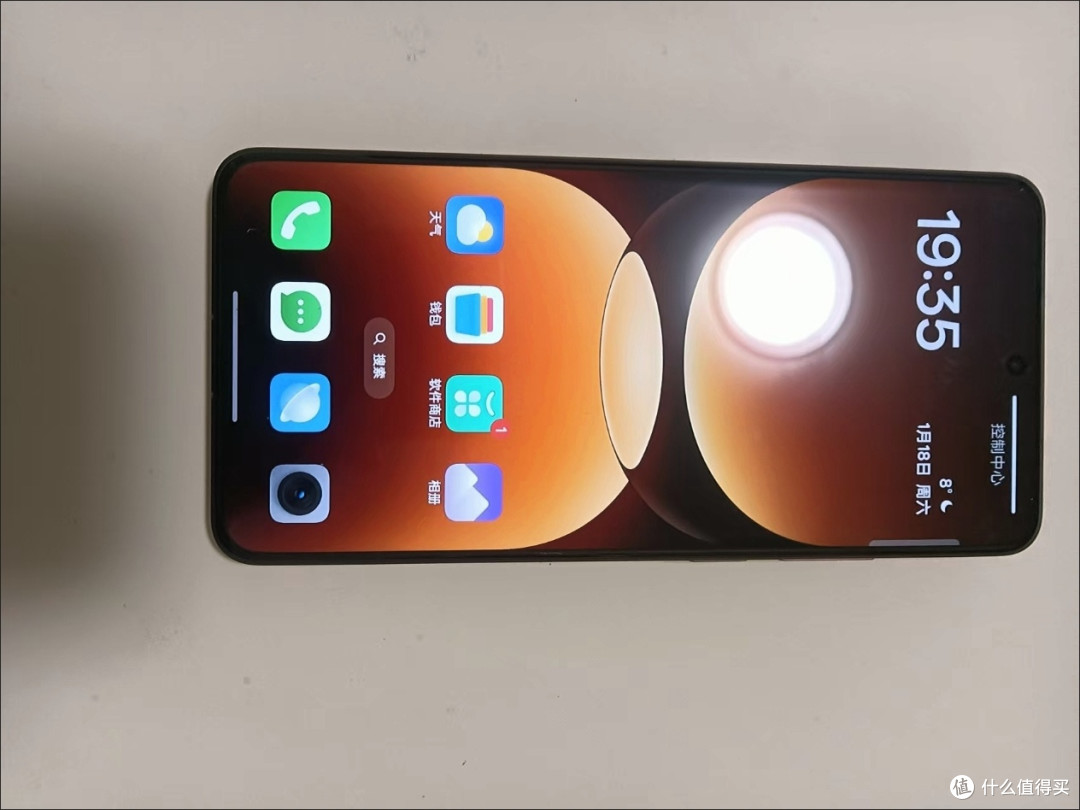 谁说2K手机没好货?看看真我GT7 Pro