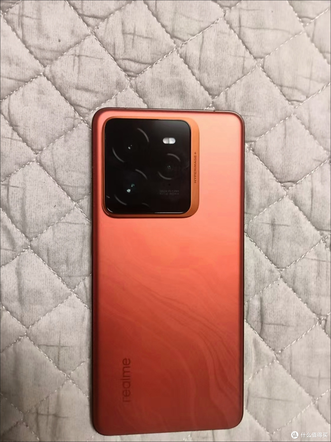谁说2K手机没好货?看看真我GT7 Pro