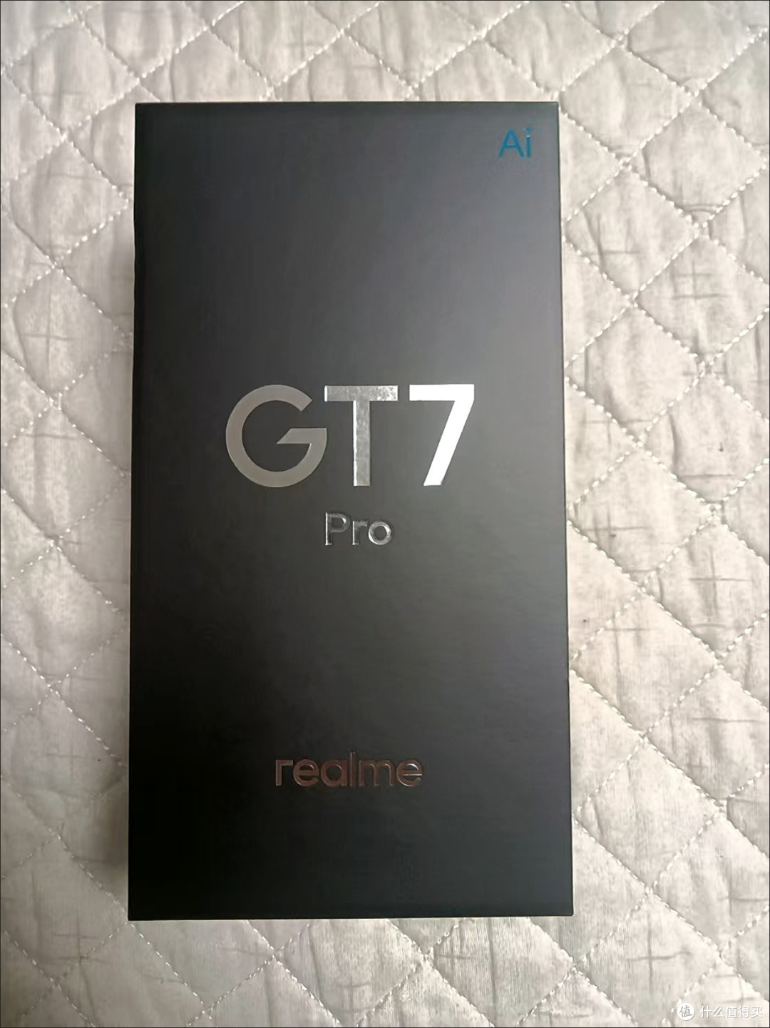 谁说2K手机没好货？看看真我GT7 Pro