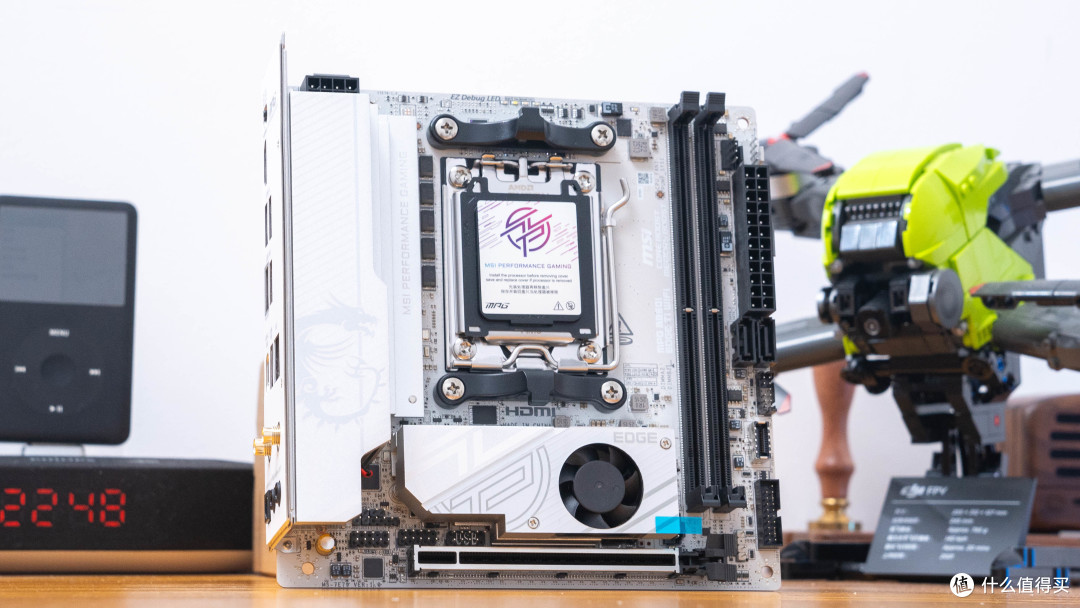 AMD锐龙白色小钢炮：微星MPG B850I EDGE TI WIFI 主板评测