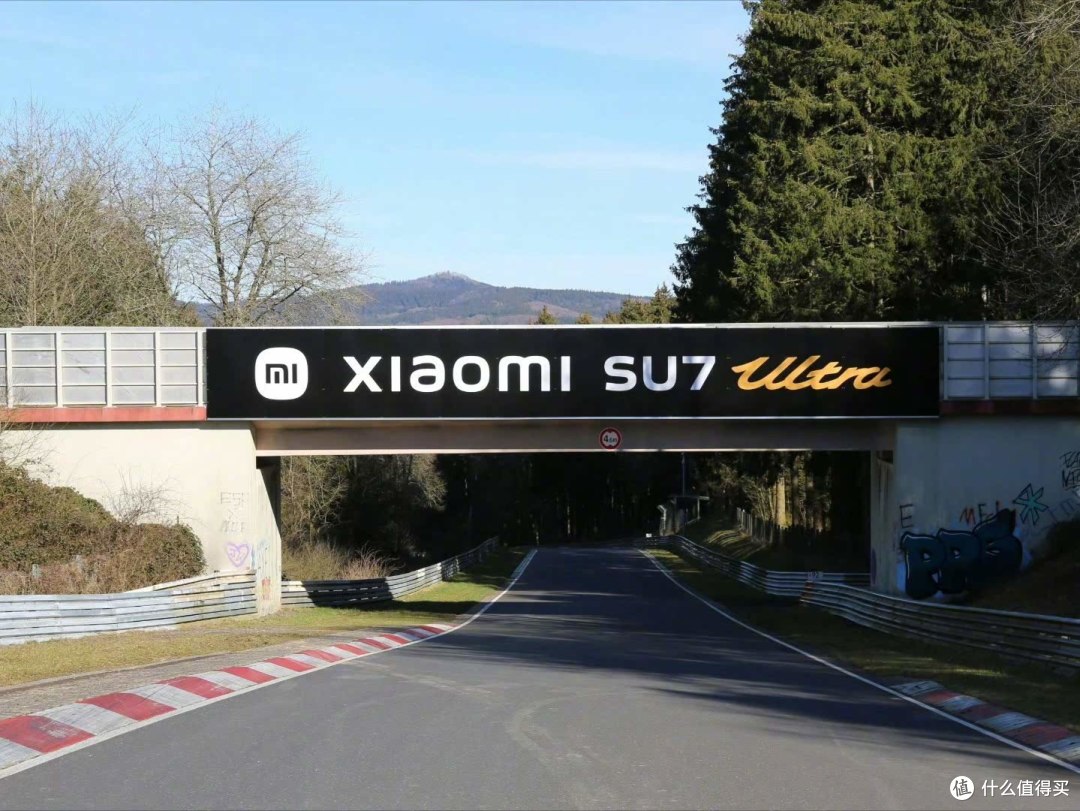 小米SU7 Ultra量产版刷纽北7′04″957,真正的中国速度登顶世界