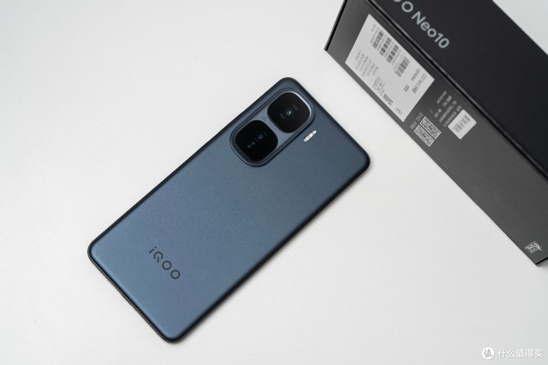 千元“机皇”,三代骁龙8+120W闪充+6100mAh,vivo只卖1669元!