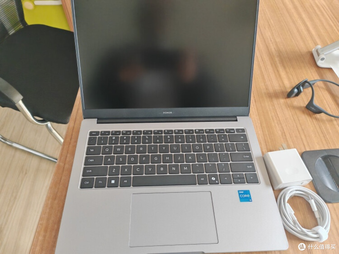 荣耀MagicBook X16战斗版:性价比之选