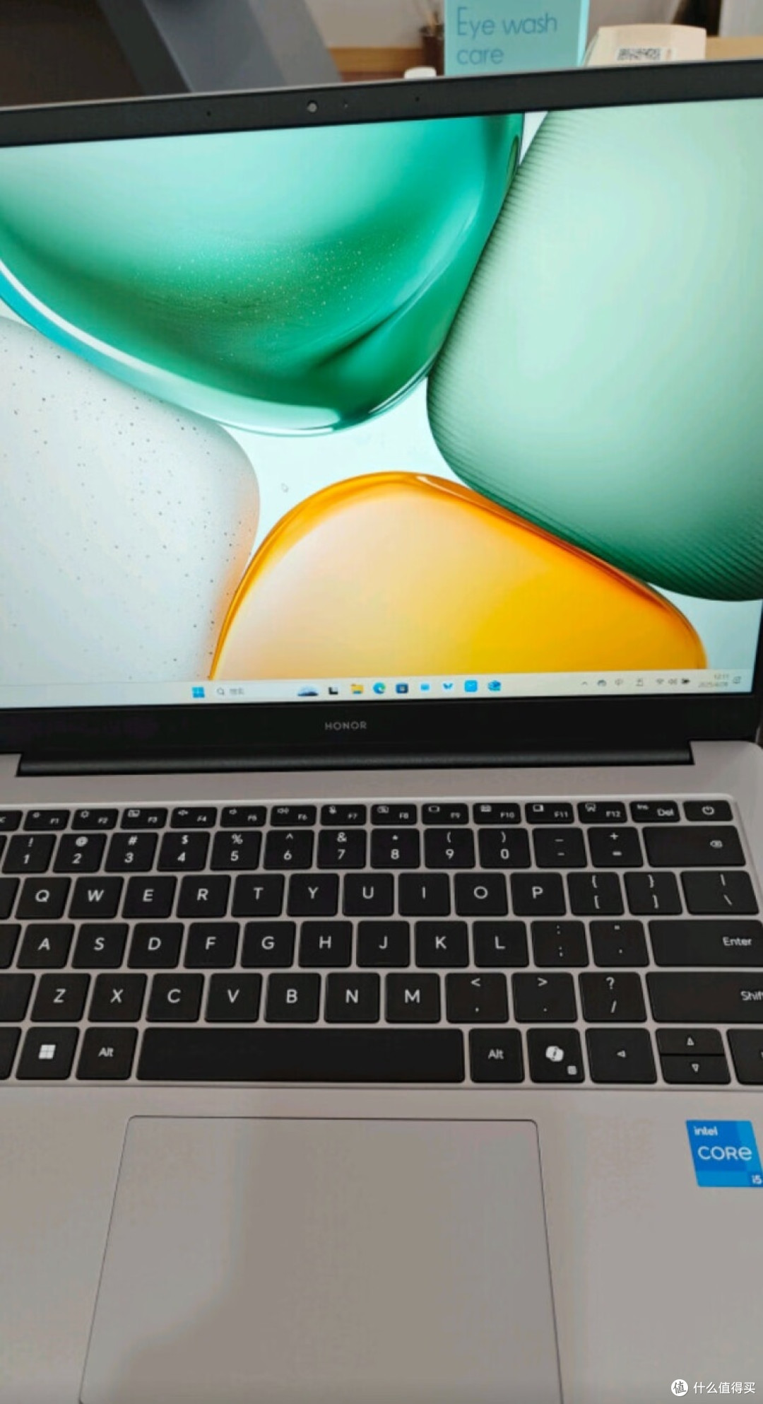 荣耀MagicBook X16战斗版:性价比之选