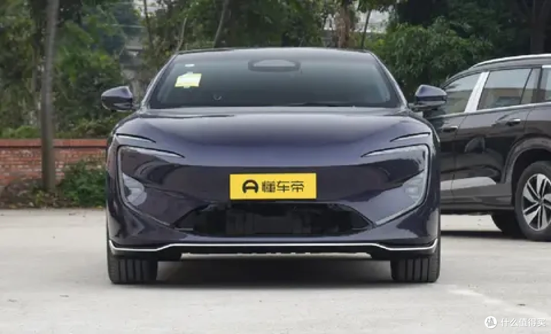 全方位对比阿维塔12与智界S7,哪一款更适合家用?