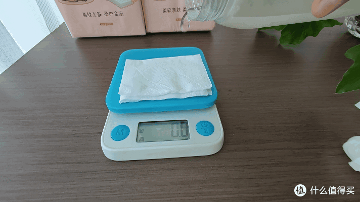 非专业测，就是看看它的吸水性