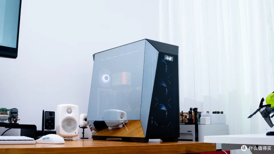 INWIN迎广Prism稜 华硕 X870E-E 索泰 5070Ti 天启装机分享
