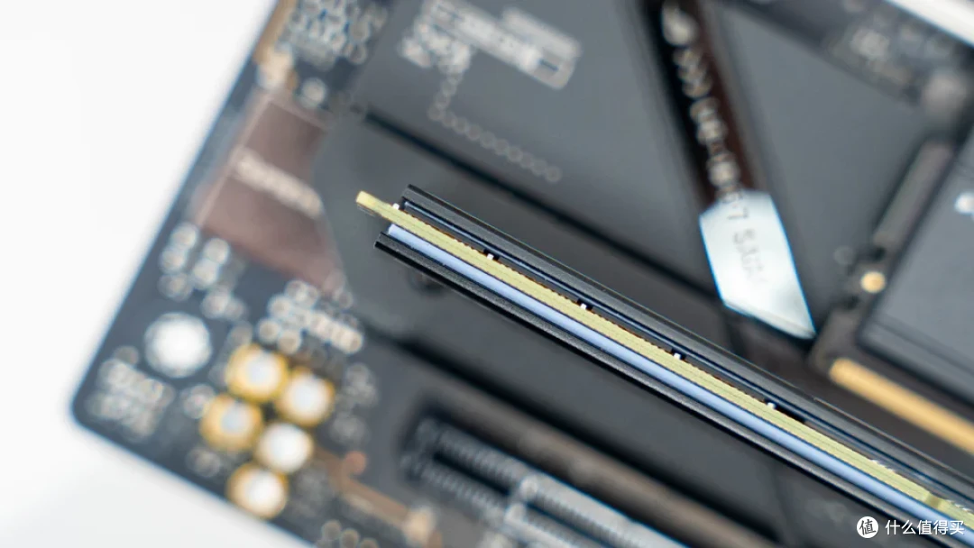 INWIN迎广Prism稜 华硕 X870E-E 索泰 5070Ti 天启装机分享