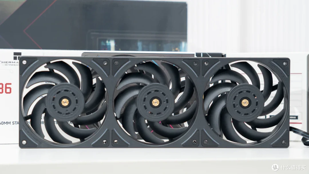 INWIN迎广Prism稜 华硕 X870E-E 索泰 5070Ti 天启装机分享