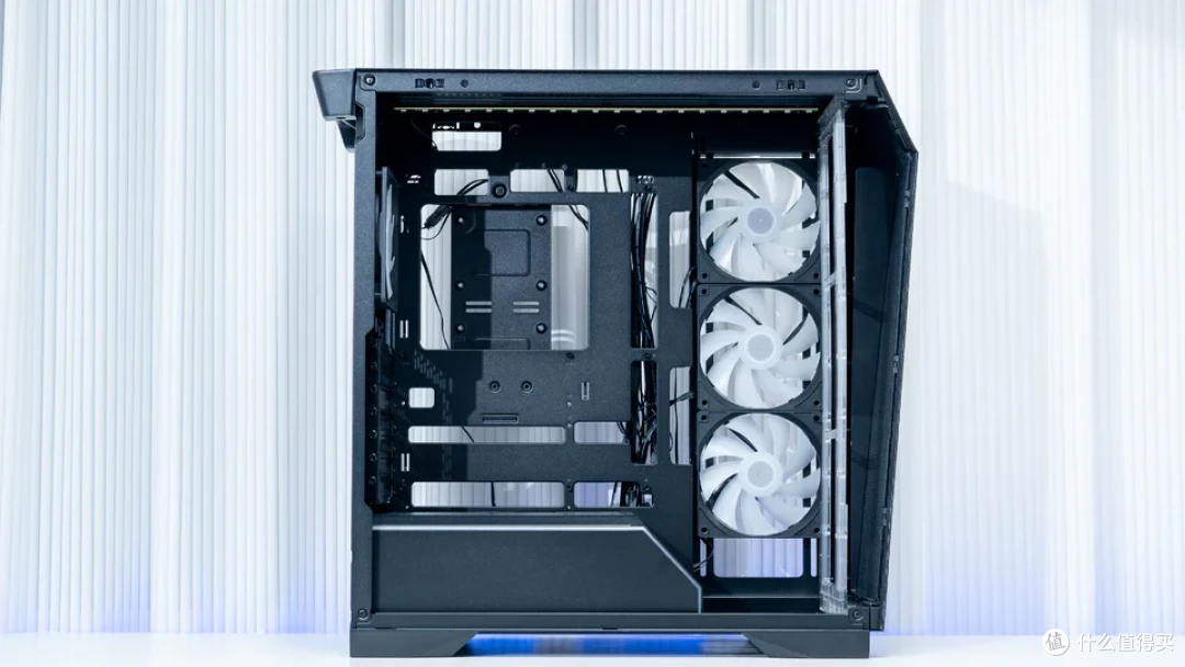INWIN迎广Prism稜 华硕 X870E-E 索泰 5070Ti 天启装机分享
