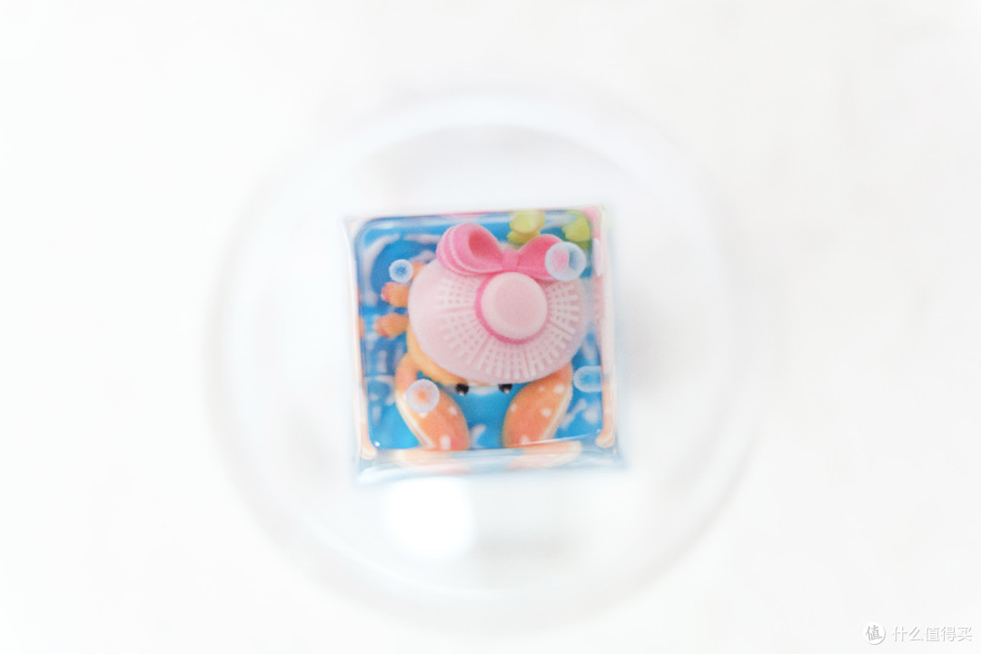 炎炎夏日的一丝清凉意，KEYMOJI键墨泳池派对个性键帽