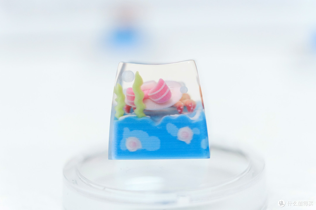 炎炎夏日的一丝清凉意，KEYMOJI键墨泳池派对个性键帽