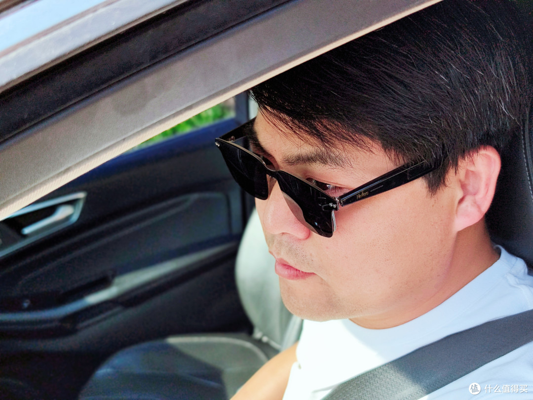 送男友的终极礼物:朗科智能音频眼镜,开车、运动、听歌全能用!