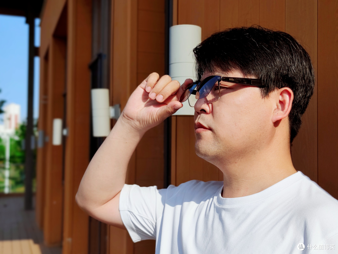 送男友的终极礼物:朗科智能音频眼镜,开车、运动、听歌全能用!