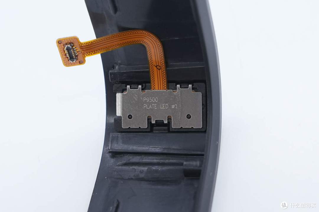 支持网关功能,三星15W无线充电底座拆解
