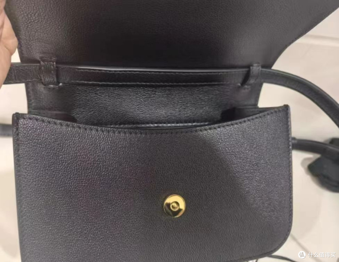 在唯品会2折拿下Burberry,原来普通人也能捡漏奢牌