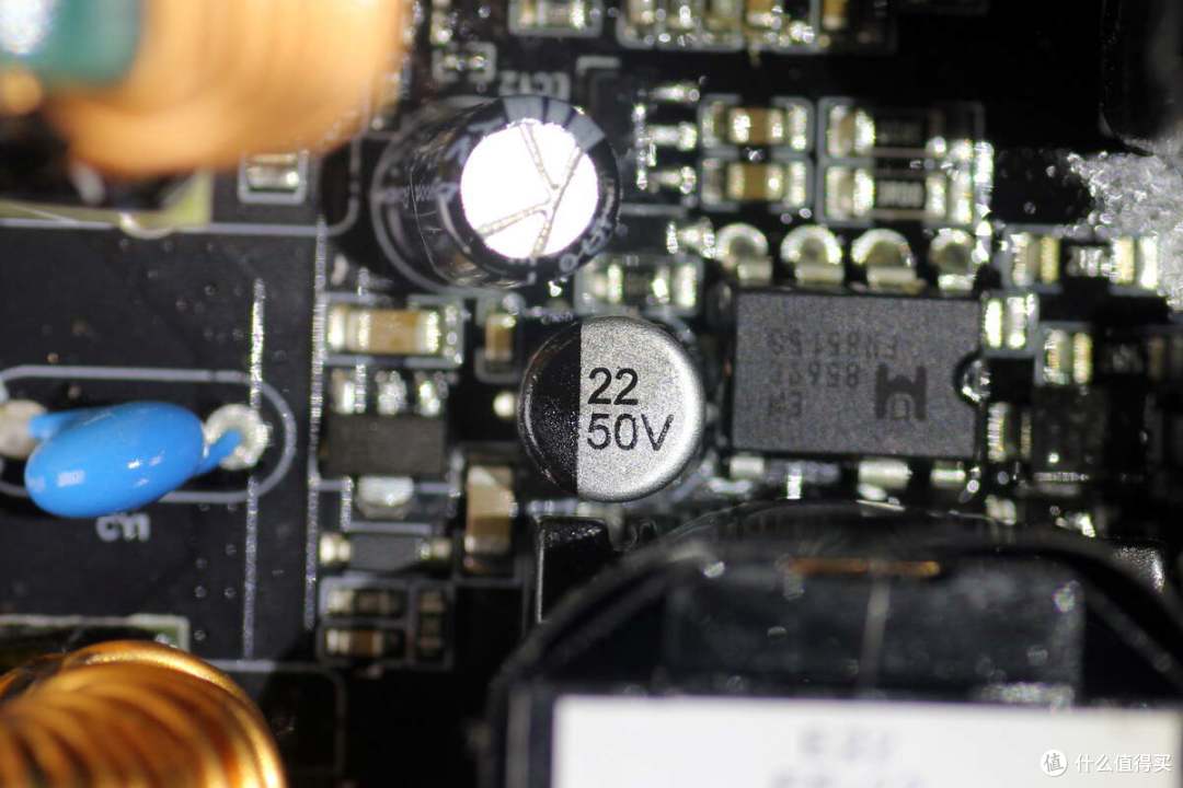 具备80PLUS金牌和PPLP效能金牌，鑫谷数智850W金牌数字电源拆解